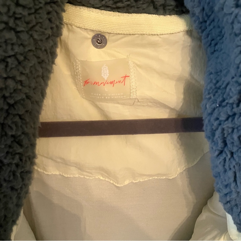 Free People Adventure Awaits fleece hooded vest - Picture 9 of 12